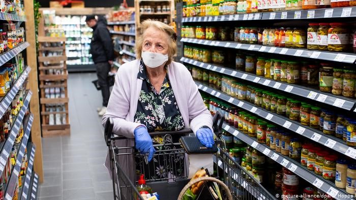 فعالیت برای سالمندان