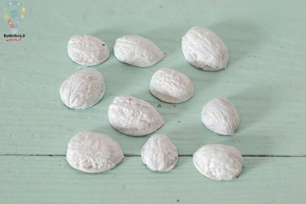 کاردستی با پوست گردو