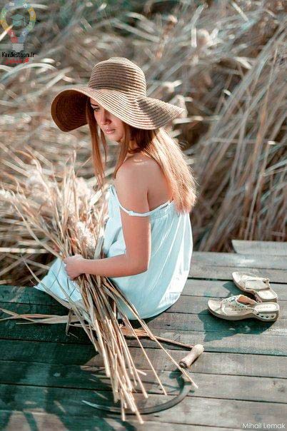 31 مدل از زیباترین ژست عکاسی دخترانه با کلاه