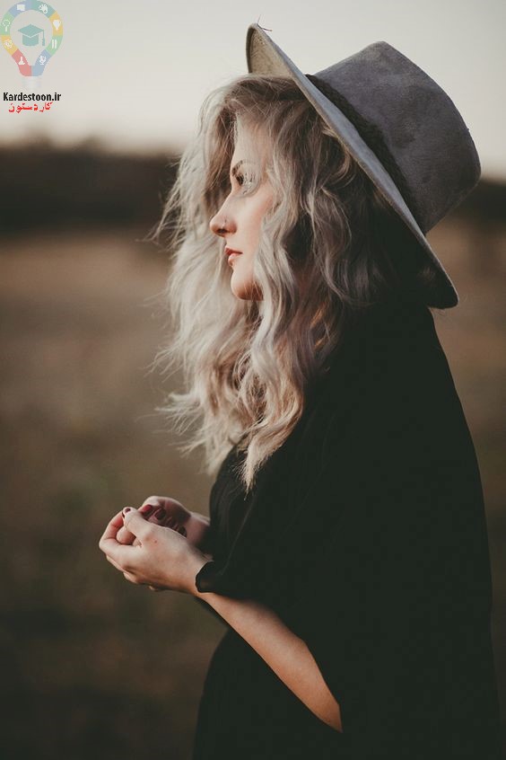 31 مدل از زیباترین ژست عکاسی دخترانه با کلاه
