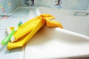 تمیز کردن بندکشی جرم گرفته کاشی