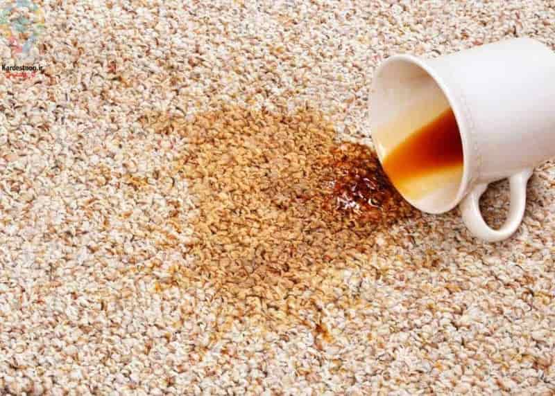 چگونه قهوه را از روی فرش پاک کنیم؟