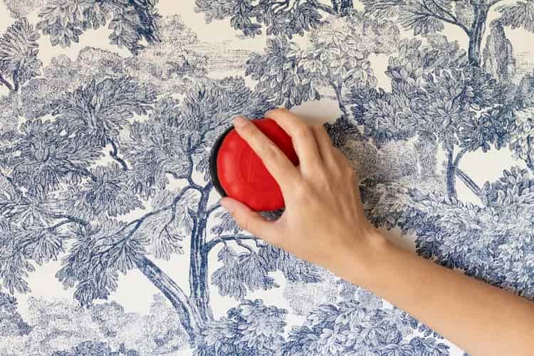 چگونه کاغذ دیواری را جدا کنیم؟ 2 روش
