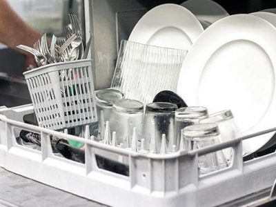 آیا میدانید علت اصلی بوی بد ماشین ظرفشویی چیست؟