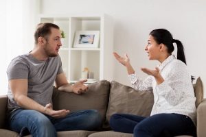 چطور با زن بداخلاق برخورد کنیم تا زندگی خوبی داشته باشیم؟