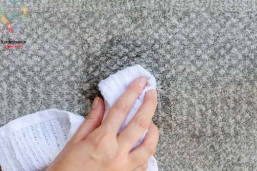 آموزش تمیز کردن کارامل از روی لباس و فرش