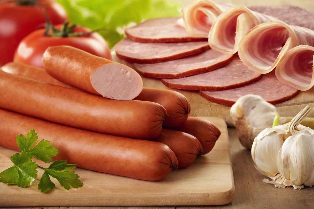 بوی سوسیس و کالباس فاسد