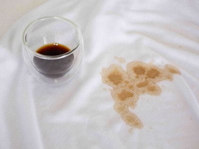 آموزش تمیز کردن لکه چای و قهوه از روی لباس