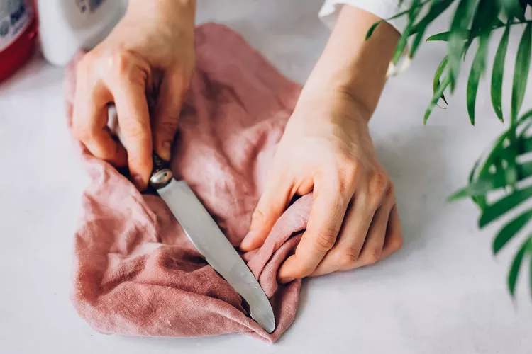 تمیز کردن روغن پخت و پز از روی لباس