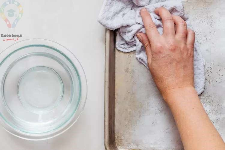 نحوه تمیز کردن ظروف آلومینیومی در خانه