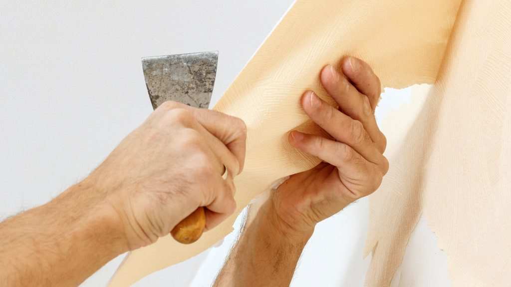 مراحل کندن کاغذ دیواری از روی دیوار
