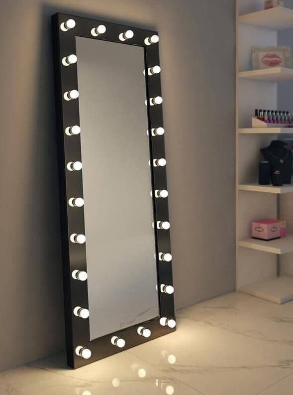 نحوه ساخت آینه چراغ‌دار | ساخت آینه هالیوودی