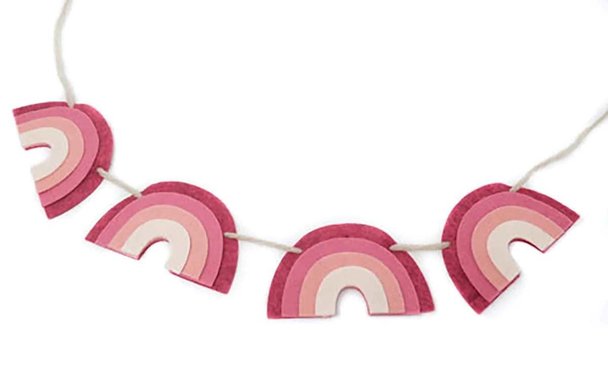 خودتان یک پرچم رنگین‌کمانی بدوزید