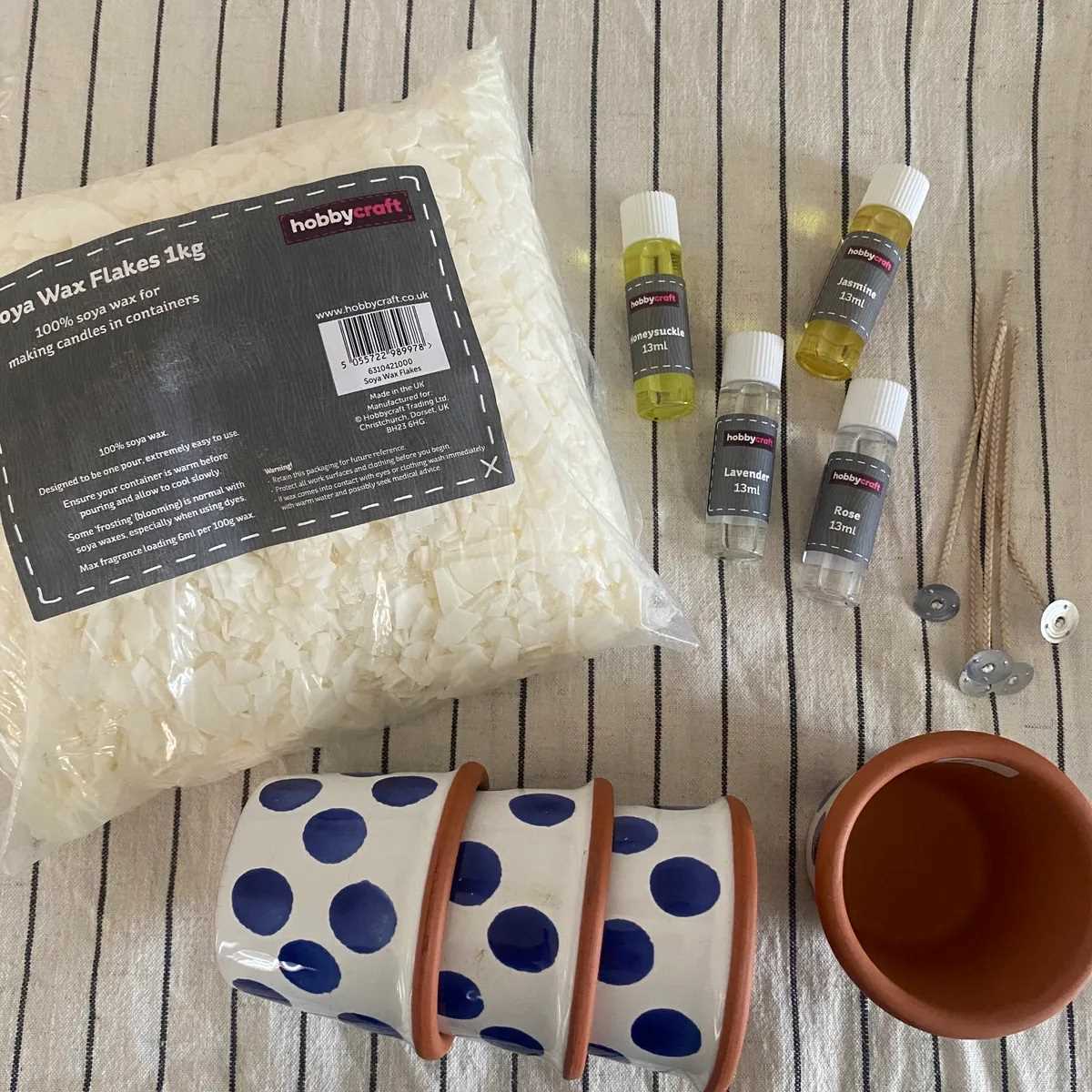 آموزش درست کردن شمع در خانه با استفاده از گلدان‌های بازیافتی!