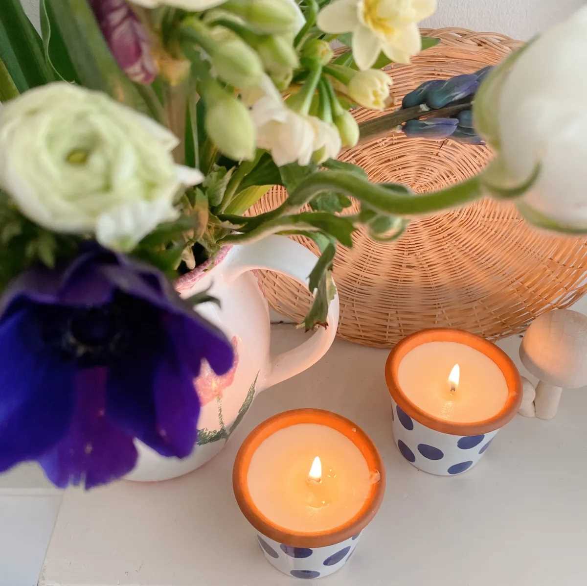 آموزش درست کردن شمع در خانه با استفاده از گلدان‌های بازیافتی!