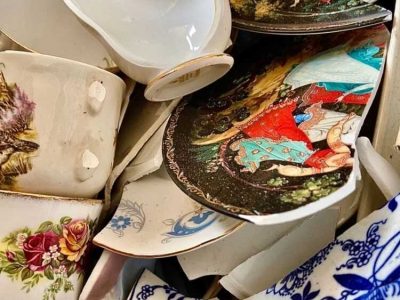 10 وسیله‌ای که باید از راهرو یا ورودی خانه‌تان دور بریزید!