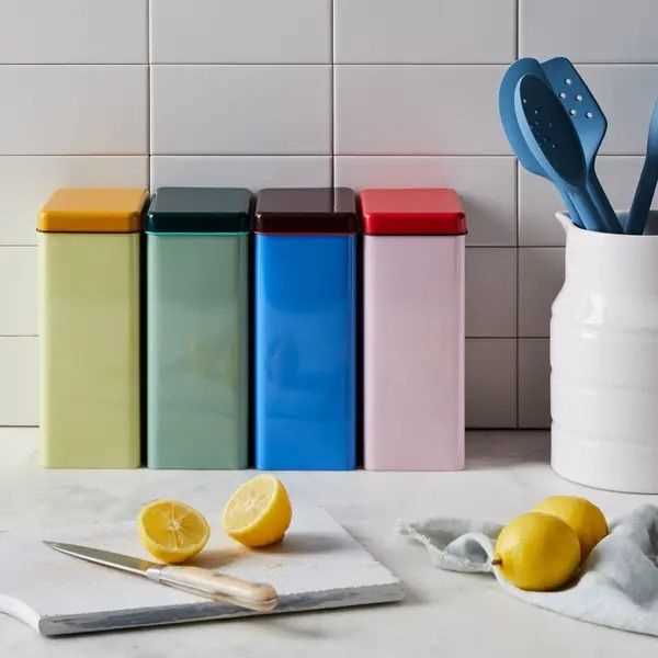 ظروف دکوری غیر کاربردی یا ظروف تصادفی